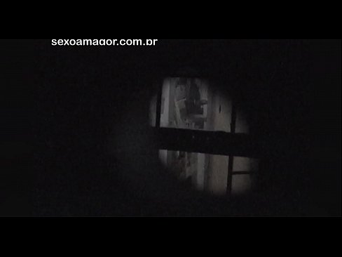 ❤️ Blondina este filmată în secret de un voyeur din cartier ascuns în spatele unor cărămizi goale at ro.pornoxlxx.ru ❌️