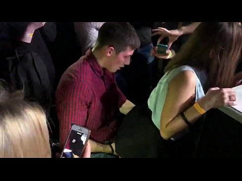 ❤️ Sex real într-un club de noapte rusesc. O rusoaică de 18 ani în anus și vagin futută într-un club de noapte at ro.pornoxlxx.ru ❌️