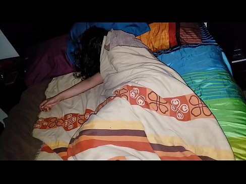 ❤️ Fiul vitreg care își ceartă tânăra mamă vitregă în timp ce ea doarme. at ro.pornoxlxx.ru ❌️